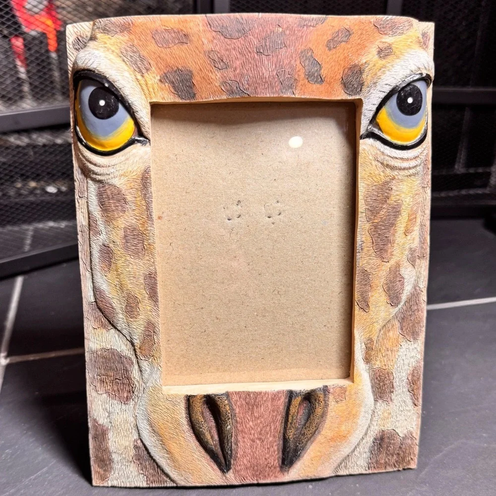 Giraffe Face Photo Frame‎ 4x6 Safari Animal Print Textured Resin Tabletop Decor